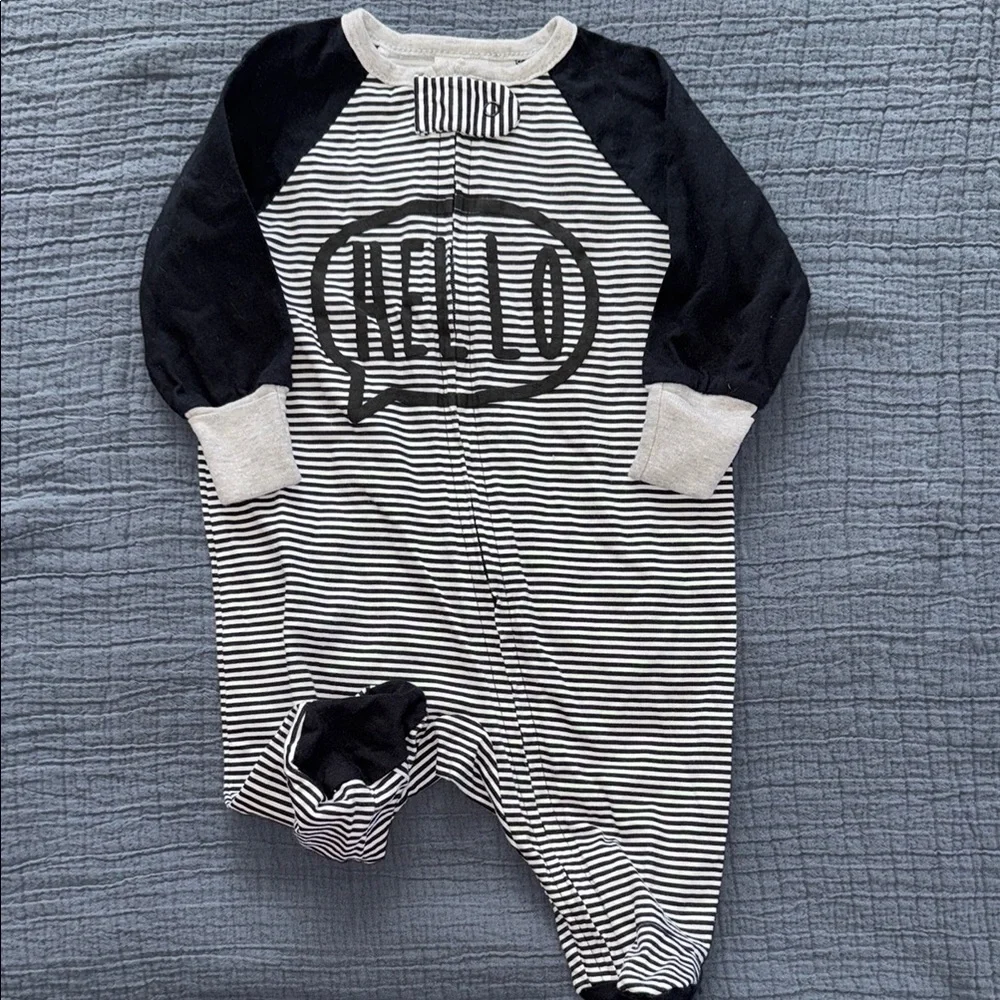 3 Newborn One Piece Sets NWOT - Picture 3 of 4